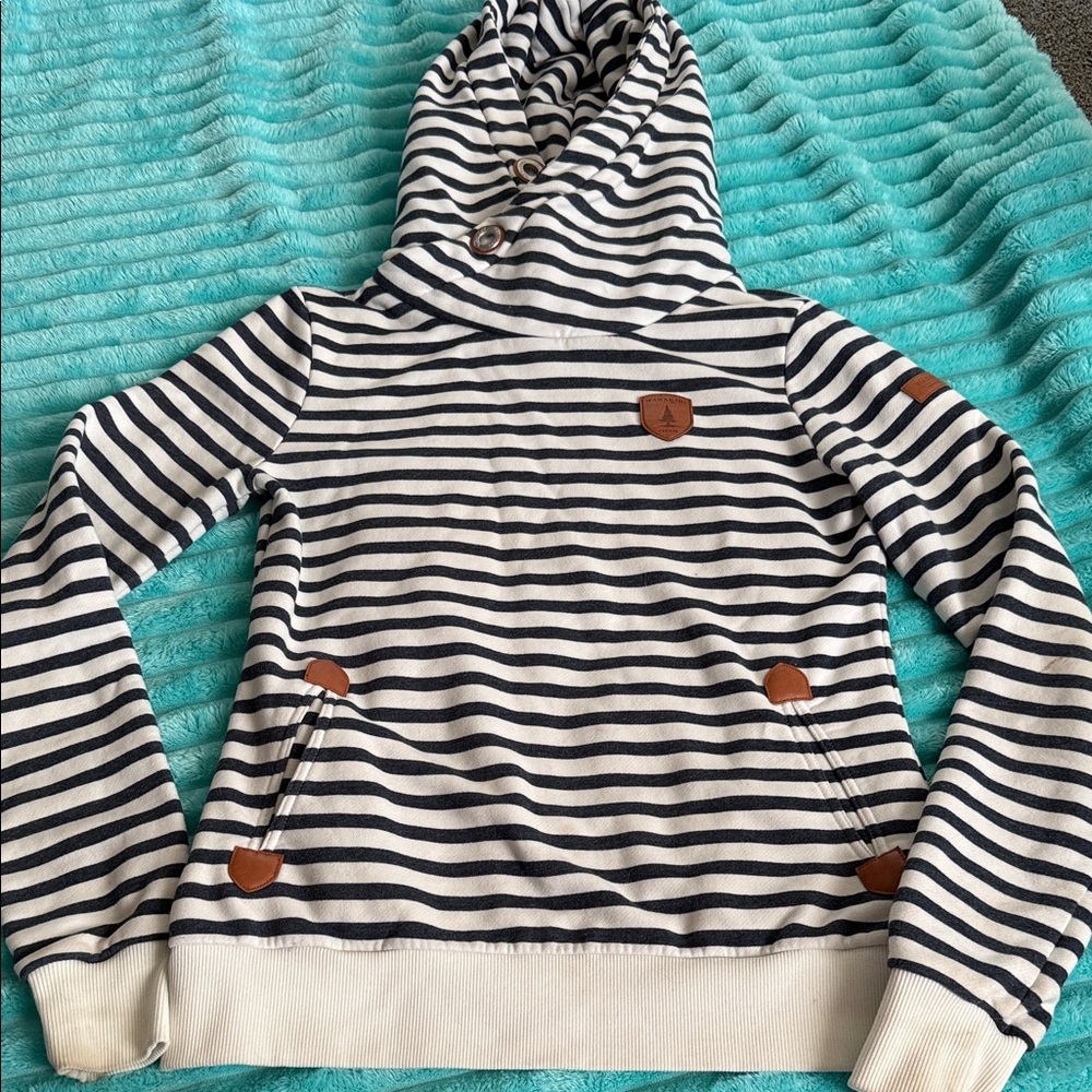 Wanakome Blue and White Striped Sweatshirt